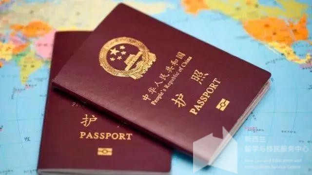 疫情期间如何以“不见面”方式办理护照、旅行证？中国驻新加坡大使馆给出了最新解答