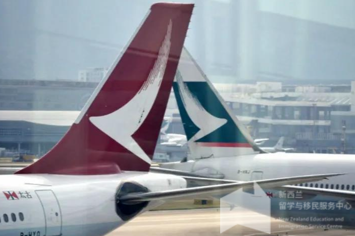 全球航空业陷冰河期：香港国泰航空断臂求生，新加坡航空削4300人占总员工两成